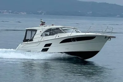 2023 Marex 310