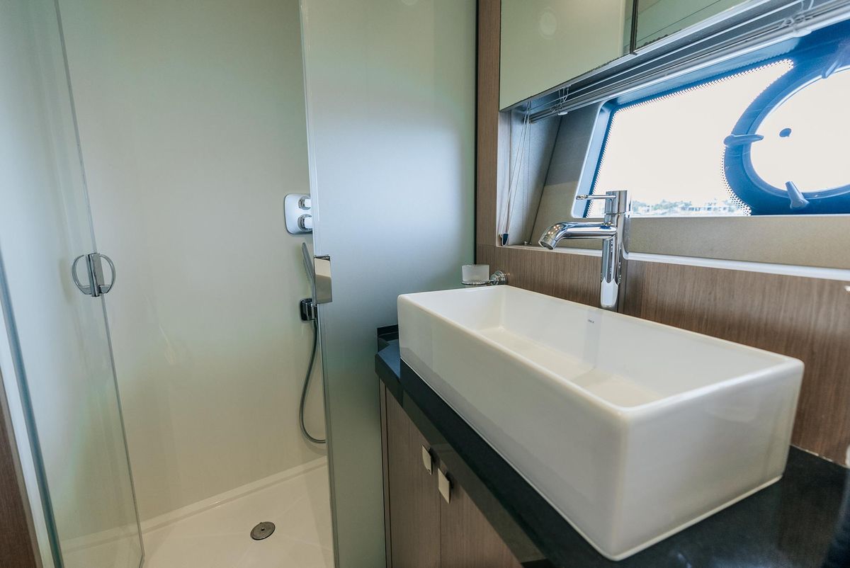 2018 Sunseeker 68 