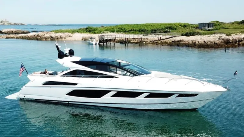 Gravitas Yacht Photos Pics 