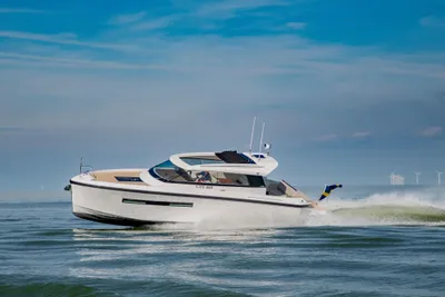 Delta Powerboats 33 Coupe