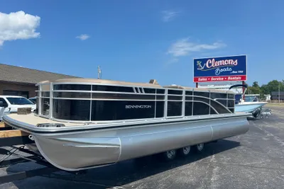 Bennington 23 SXSRC