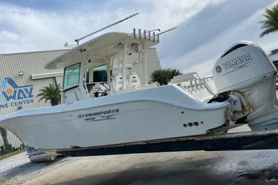 Hydra-Sports 3400 Center Console