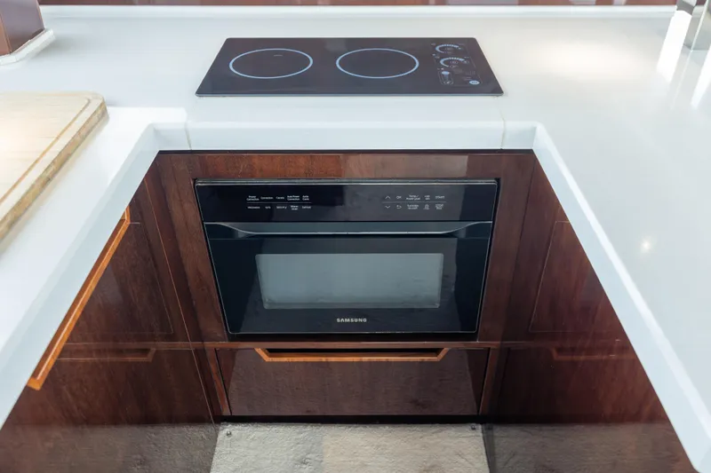 Infinity Yacht Photos Pics Modern kitchen in 2020 Galeon 500 Fly yacht with Samsung oven and stovetop.