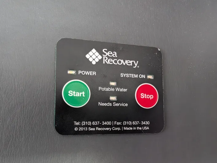 Salty Kiss Yacht Photos Pics 