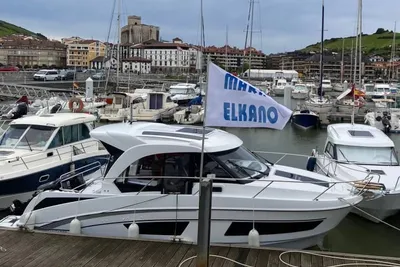 2024 Beneteau Antares 9