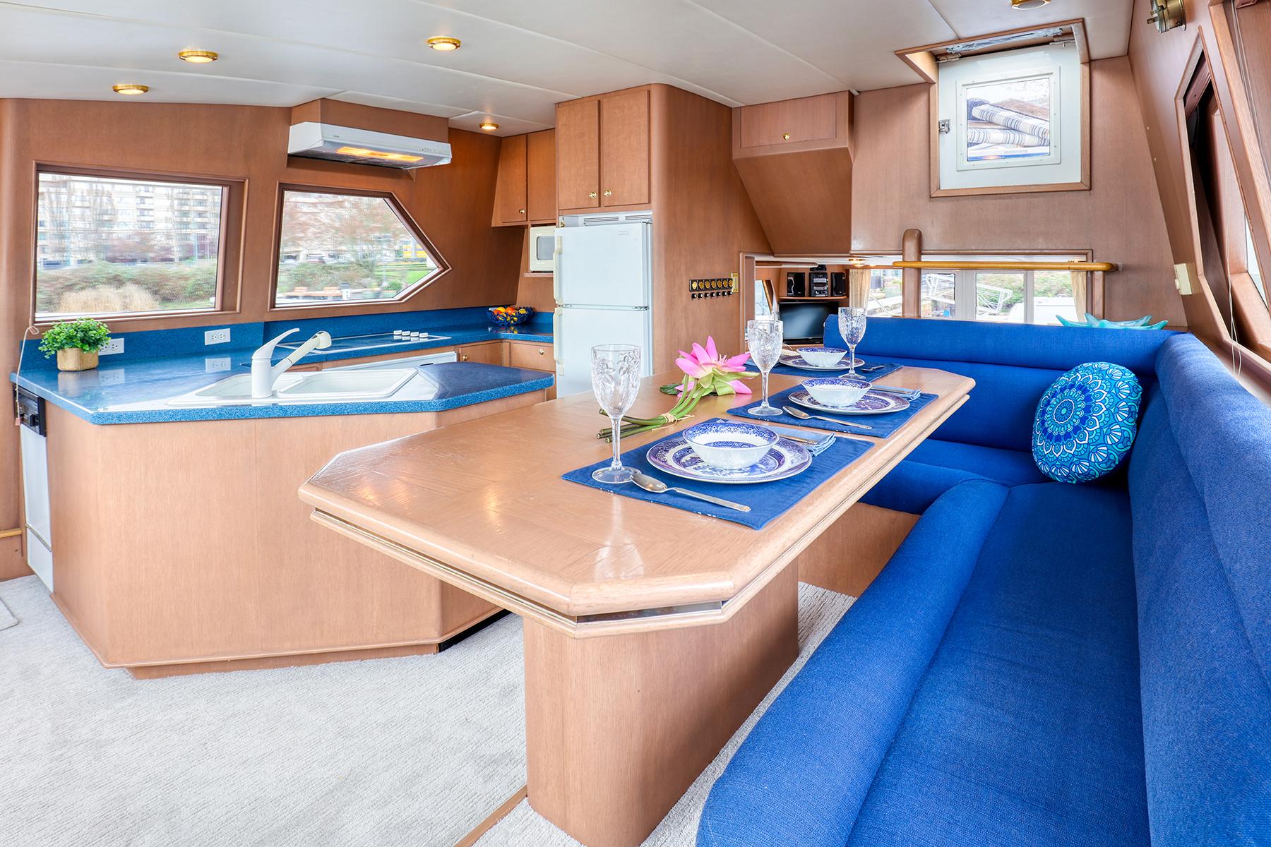 1999 Forbes Cooper Queenship Pilothouse Motoryacht Pilothouse for sale ...