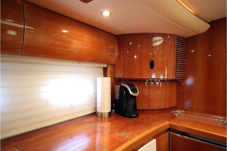 2001 Viking Princess V65