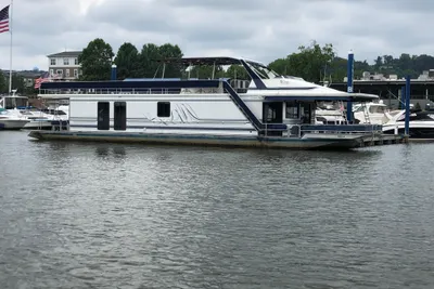 Sumerset 75' X 16' House Boat