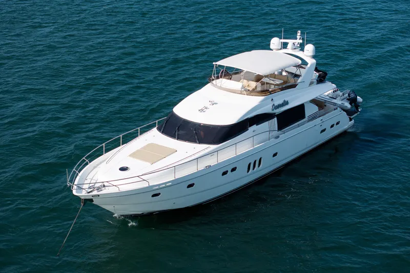 Ocaralia Yacht Photos Pics Luxury 2008 Viking Princess 75 yacht cruising on open water.