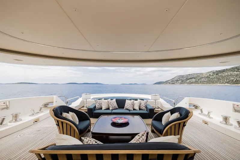 Belle Anna Yacht Photos Pics 