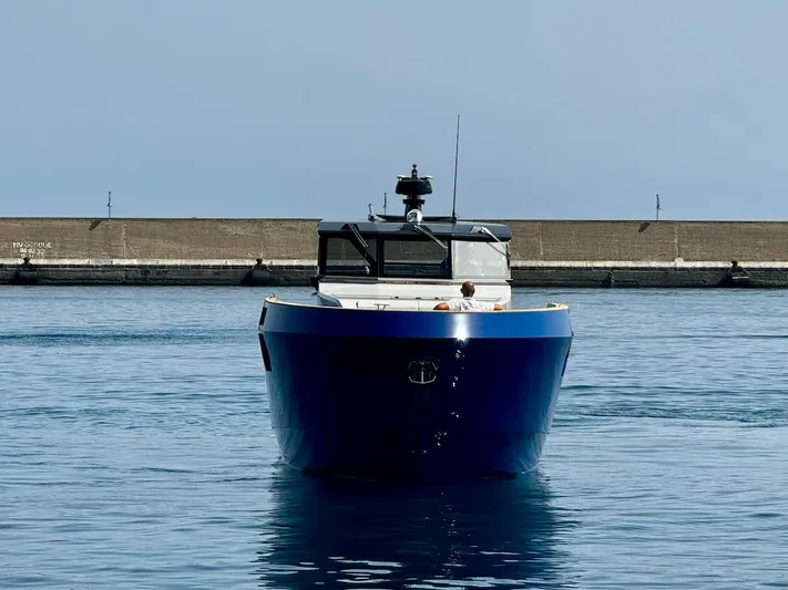  Yacht Photos Pics Front view of 2025 Aicon Audace 50 yacht in calm waters.
