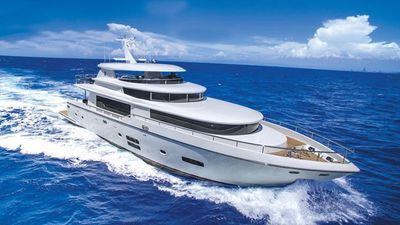 Johnson Motor Yacht w/Open Flybridge