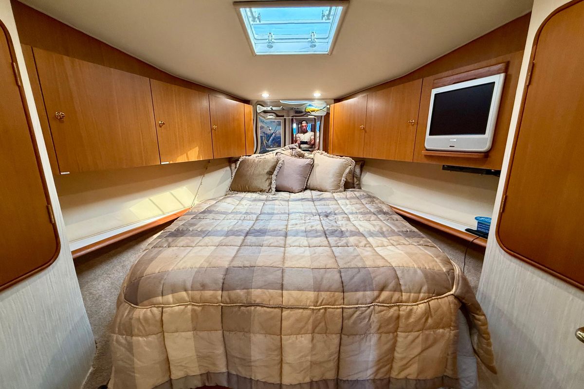 2000 Ocean Yachts 48 