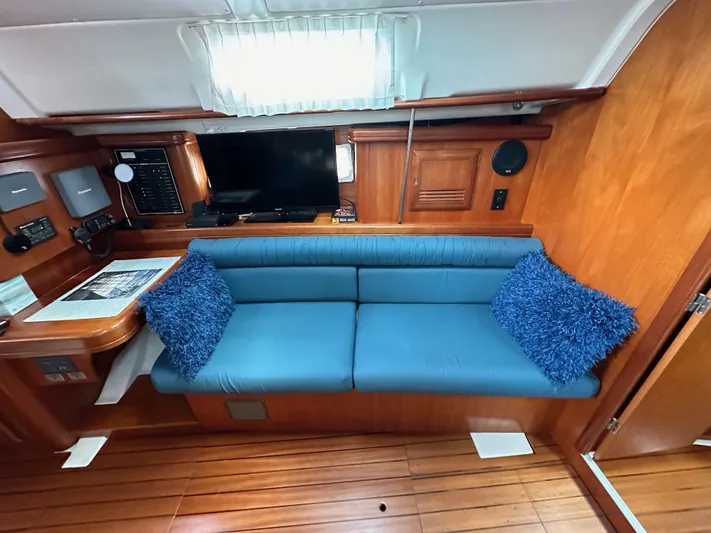 Knot Inspired Yacht Photos Pics 