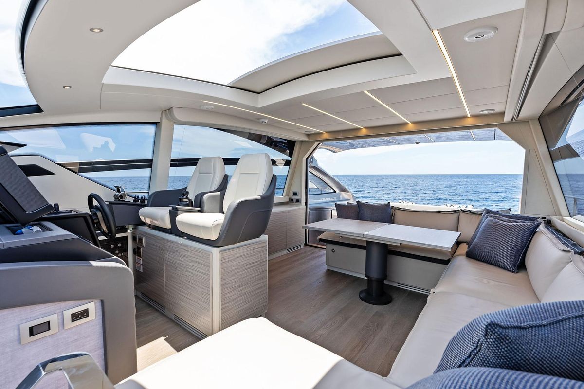 2024 Pershing 62 
