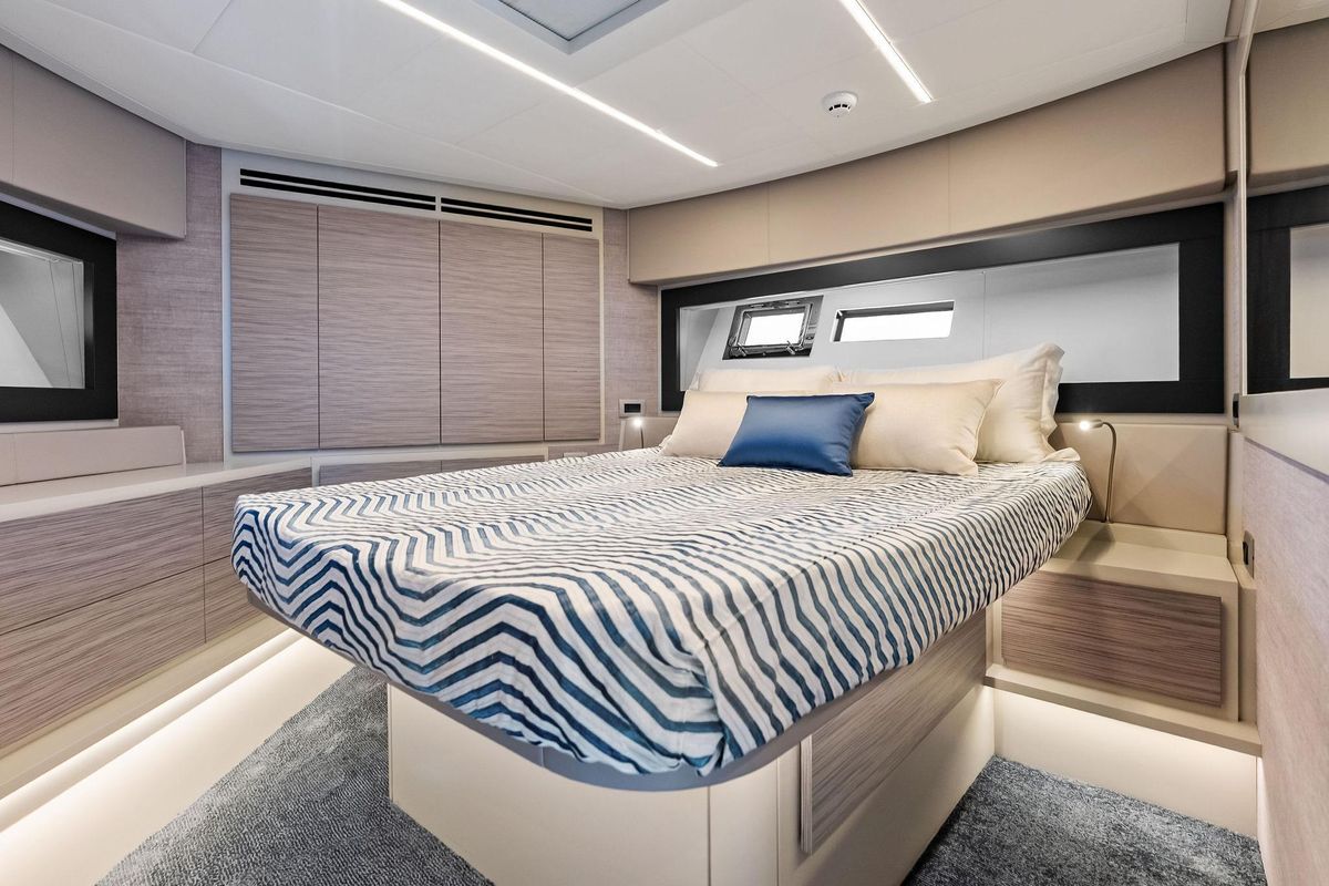 2024 Pershing 62 