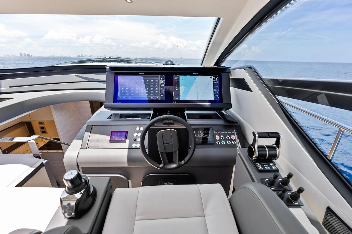 2024 Pershing 62 