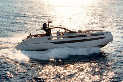 Yacht