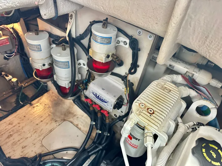  Yacht Photos Pics Engine room of 2016 Sea Ray 400 Sundancer with filter systems.