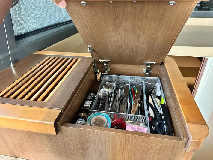  Yacht Photos Pics Cutlery drawer on a 2016 Sea Ray 400 Sundancer.