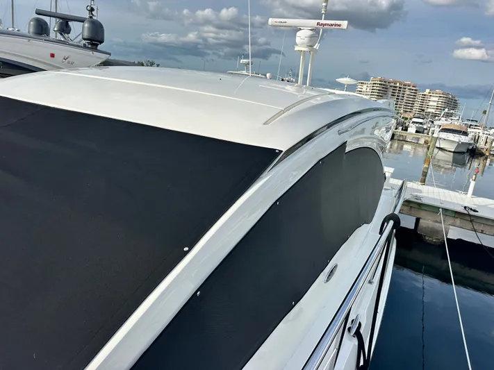  Yacht Photos Pics 2016 Sea Ray 400 Sundancer yacht docked at marina.