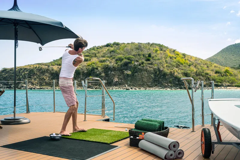 Bad Company Support Yacht Photos Pics Person playing golf on a yacht, Damen YS 4508, 2019.