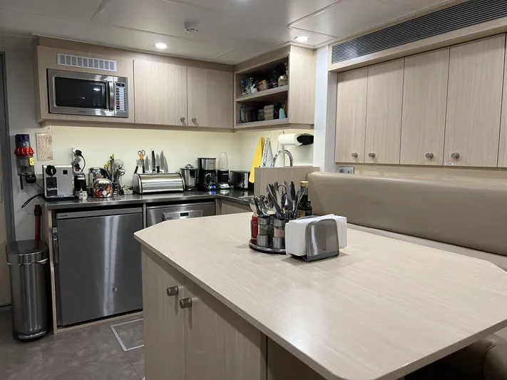 Bad Company Support Yacht Photos Pics Modern kitchen on Damen YS 4508 yacht, year 2019.