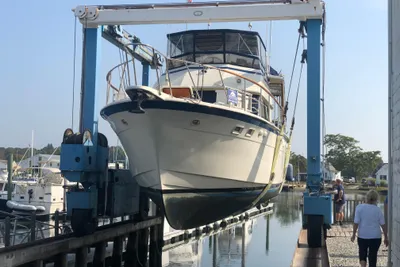 Hatteras 48 Motoryacht