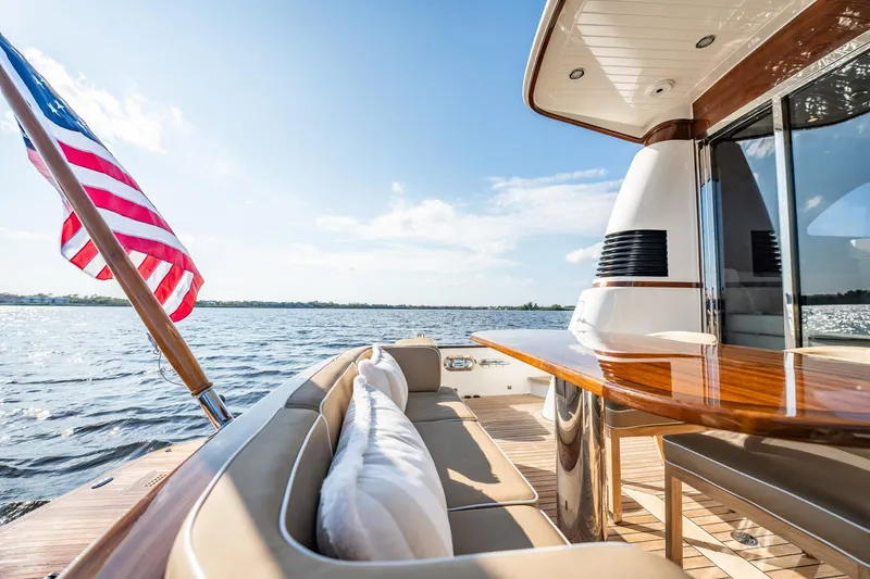 Aragosta Yacht Photos Pics 