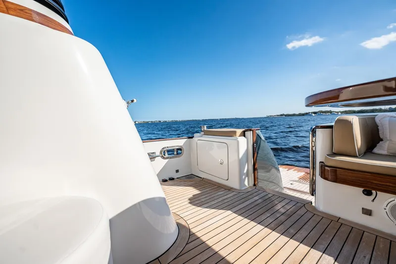 Aragosta Yacht Photos Pics 