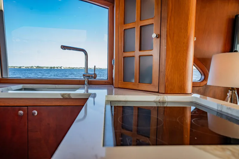 Aragosta Yacht Photos Pics 