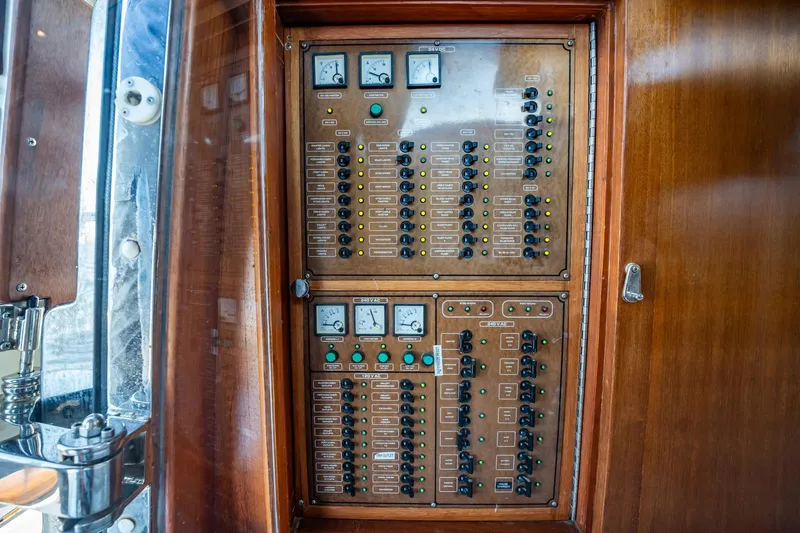 Aragosta Yacht Photos Pics 