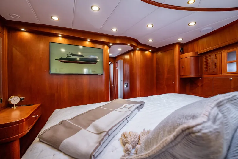 Aragosta Yacht Photos Pics 