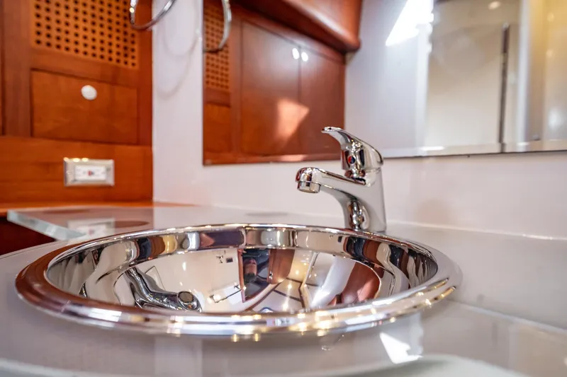 Aragosta Yacht Photos Pics 