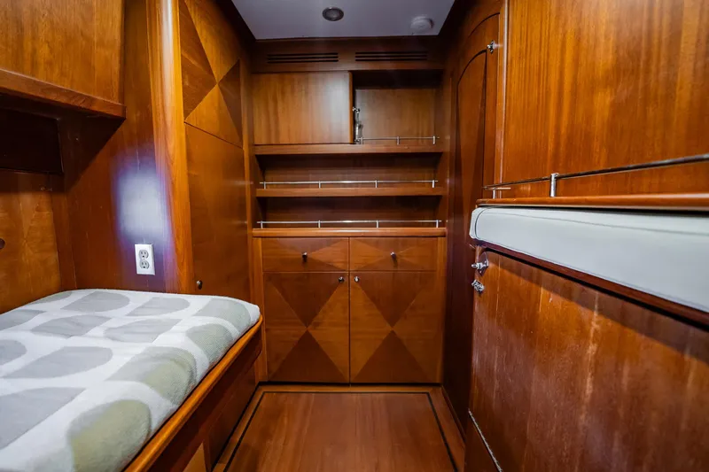 Aragosta Yacht Photos Pics 