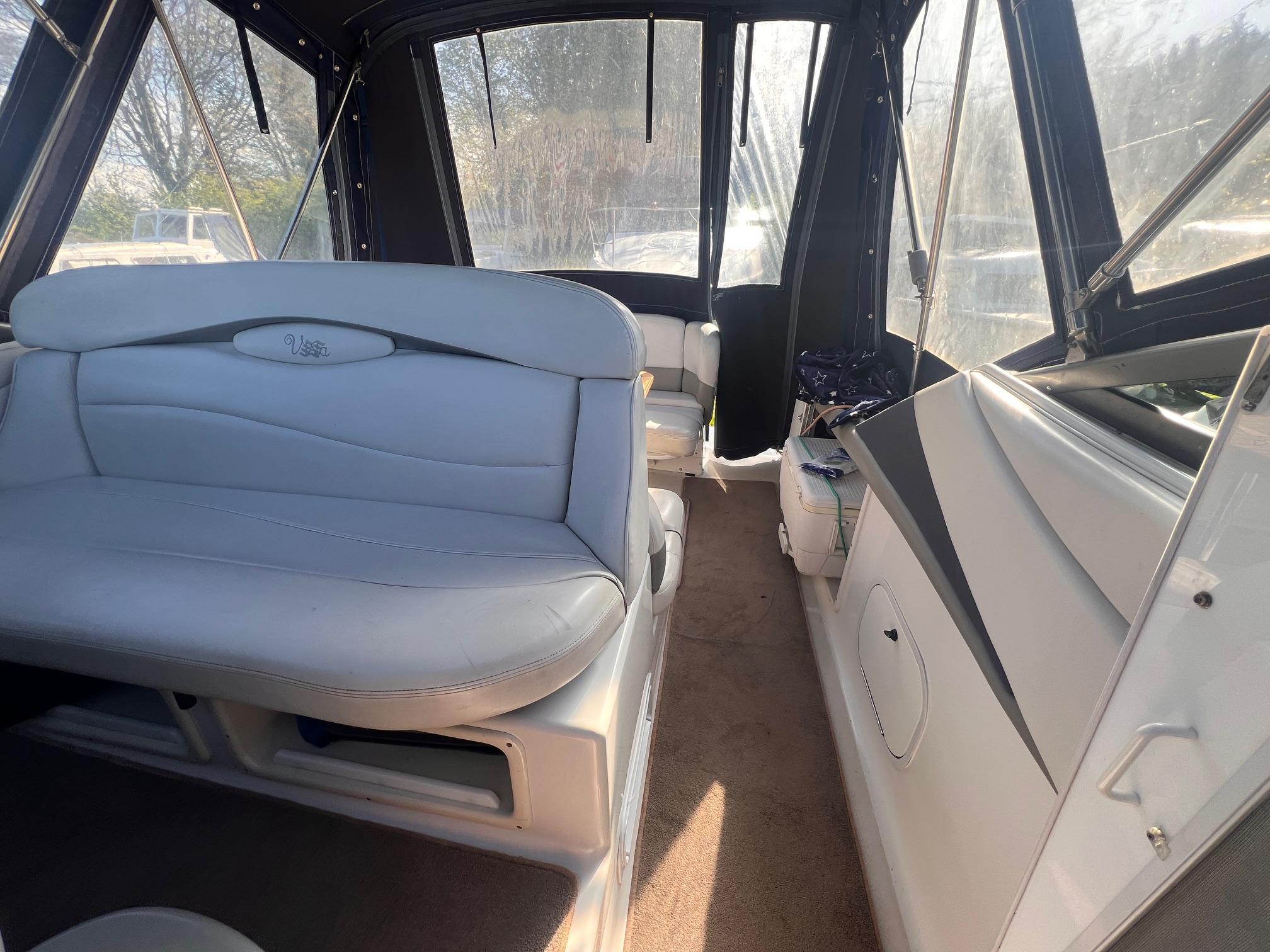 2000 Four Winns 248 Vista Cruiser for sale YachtWorld