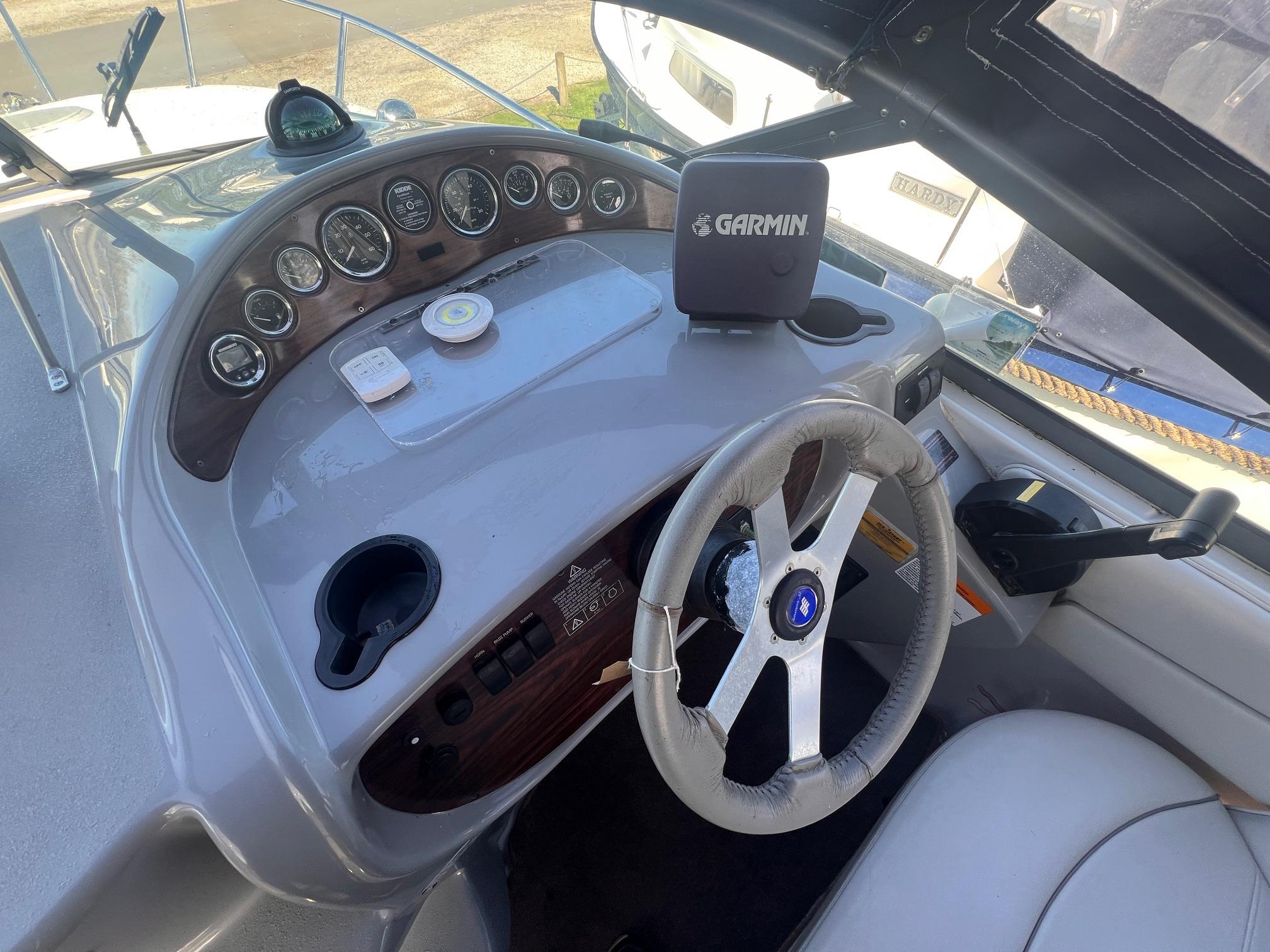 2000 Four Winns 248 Vista Cruiser for sale YachtWorld