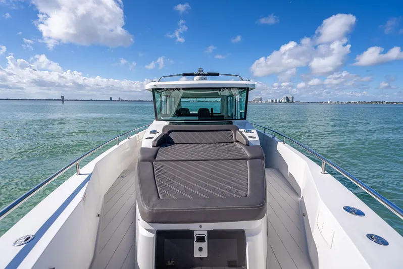 Carlotta Yacht Photos Pics 