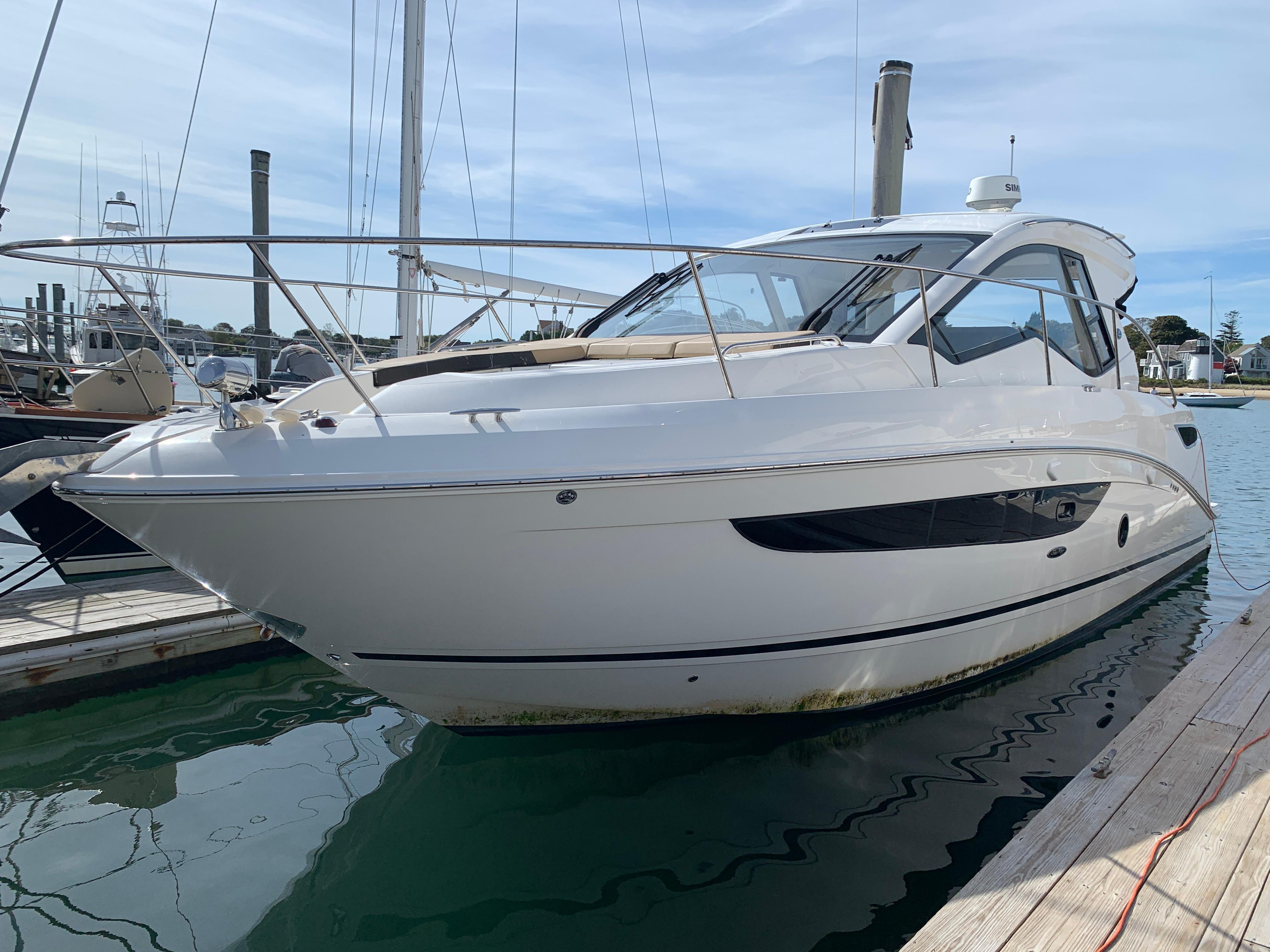 2018 Sea Ray 350 Sundancer Coupe