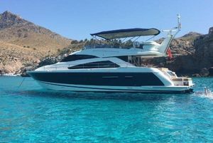 2009 Fairline Squadron 70