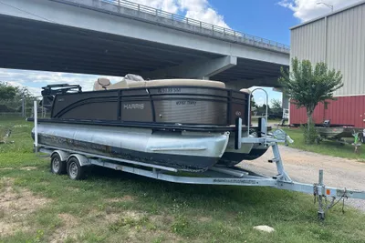 Harris Cruiser 210
