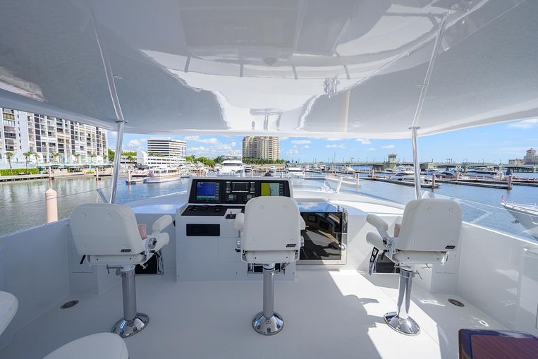 1998-98-westport-westbay-raised-pilothouse