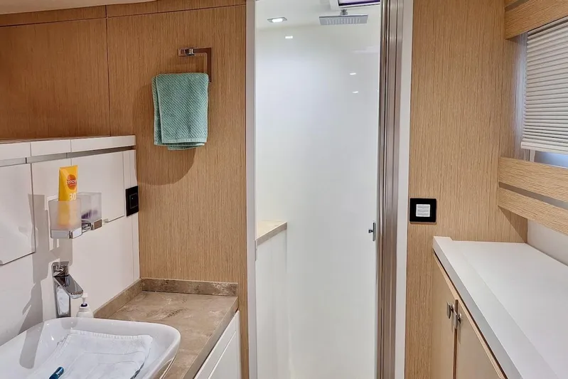 Emmanuel Yacht Photos Pics 2023 Privilege Signature 510