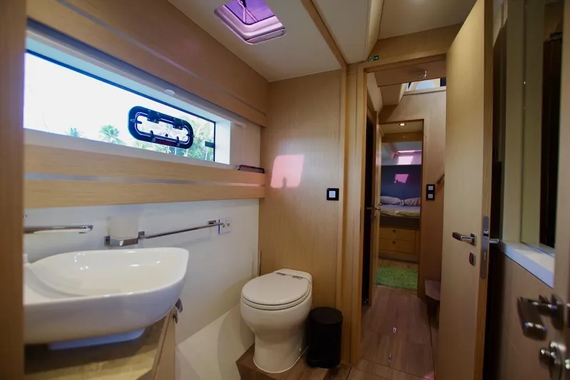 Emmanuel Yacht Photos Pics 2023 Privilege Signature 510