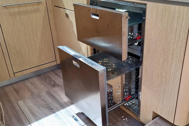 Emmanuel Yacht Photos Pics 2023 Privilege Signature 510