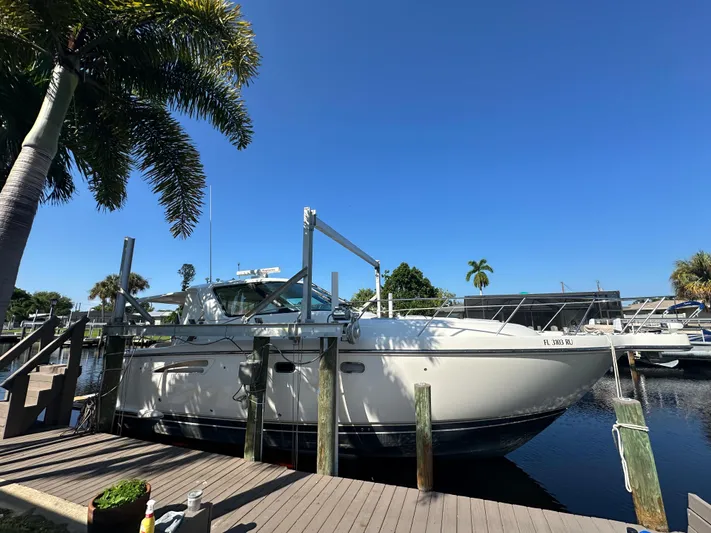  Yacht Photos Pics 2005 Tiara Yachts 3600 Sovran docked under clear blue sky.