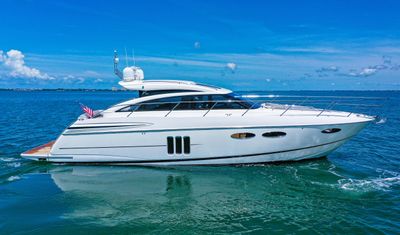 Yacht