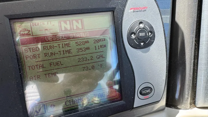  Yacht Photos Pics Display screen on 2005 Sea Ray 390 Motor Yacht showing vessel status and runtime data.