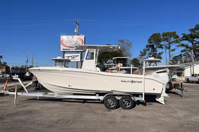 NauticStar 242L Offshore