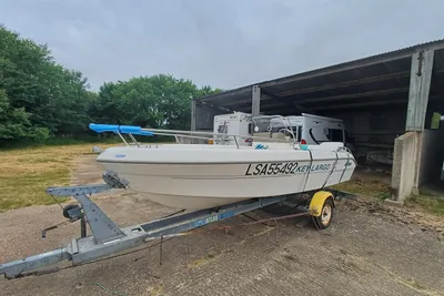 1999 Sessa Marine Key Largo 16